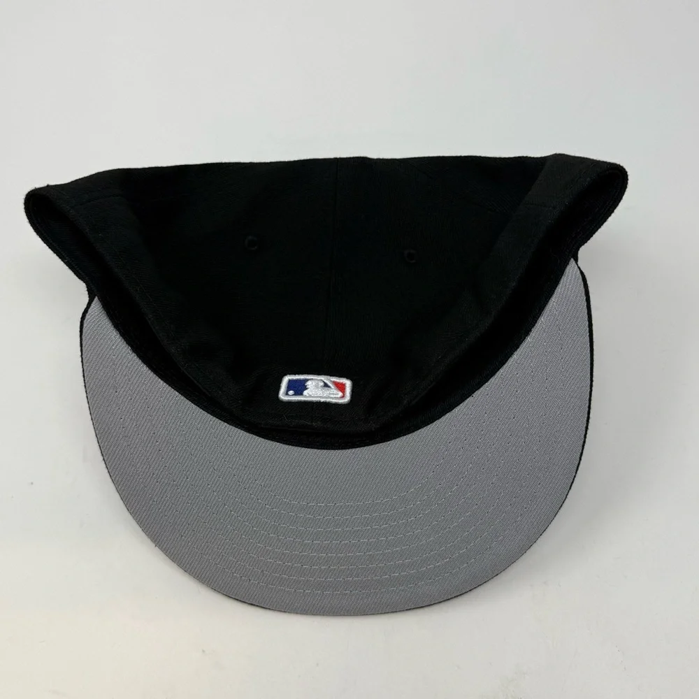 New Era MLB Phillies Phanatic Mascot Black Fitted Baseball Hat Size 7 3/4 - Picture 6 of 10